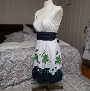 Y2k it and flare floral dress